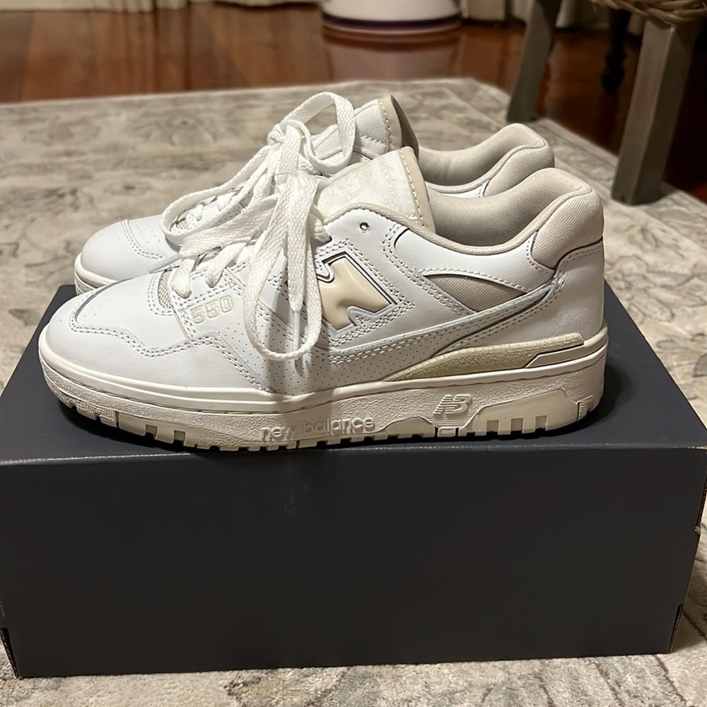 7 1/2 womens 550 New Balance ‘Silver Birch’
